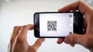 QR-код с контактами: создайте защиту для ваших вещей онлайн